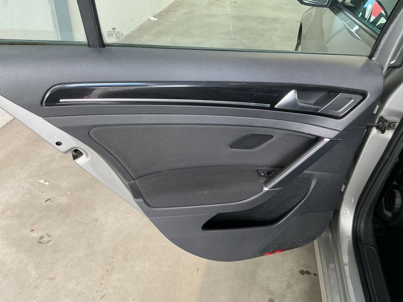 Volkswagen Golf VII 1.6 TDI Carat BlueMotion Tech 2013 – снимка 28
