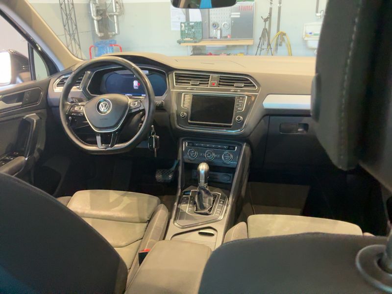 Volkswagen Tiguan 2.0 TDI Comfortline BlueMotion Tech 2017 – снимка 17