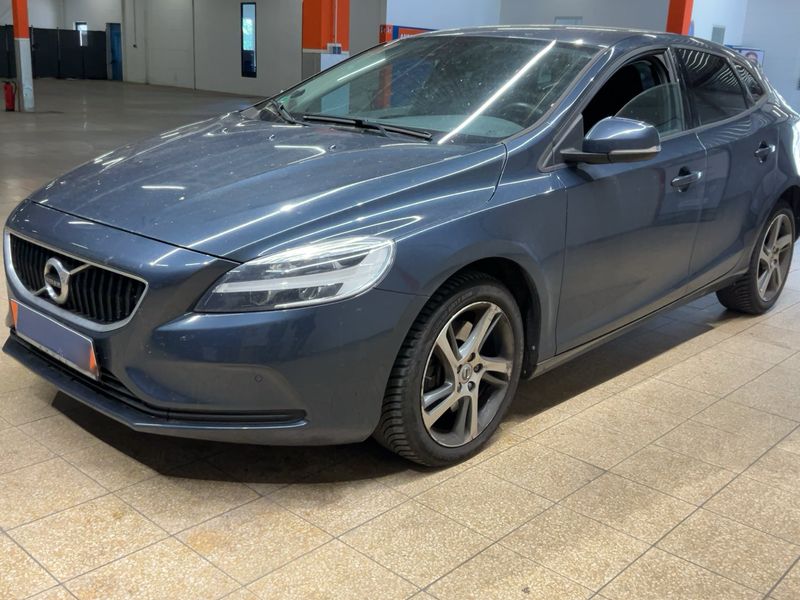 Volvo V40 2.0 D4 Momentum 2016 – снимка 1