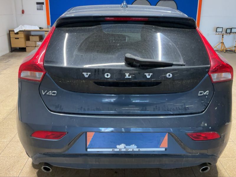 Volvo V40 2.0 D4 Momentum 2016 – снимка 7