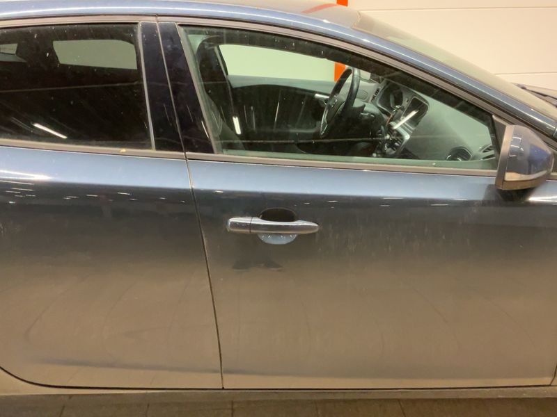 Volvo V40 2.0 D4 Momentum 2016 – снимка 10