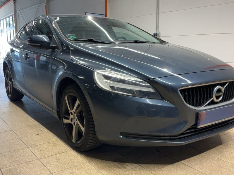 Volvo V40 2.0 D4 Momentum 2016 – снимка 12