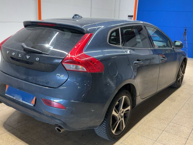 Volvo V40 2.0 D4 Momentum 2016 – снимка 8