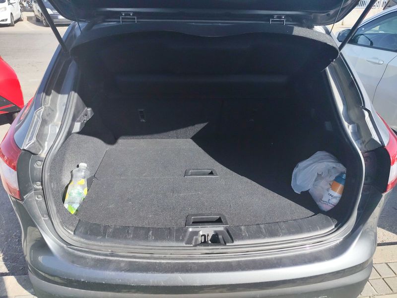Nissan Qashqai 1.6 dCi Acenta 2015 – снимка 9