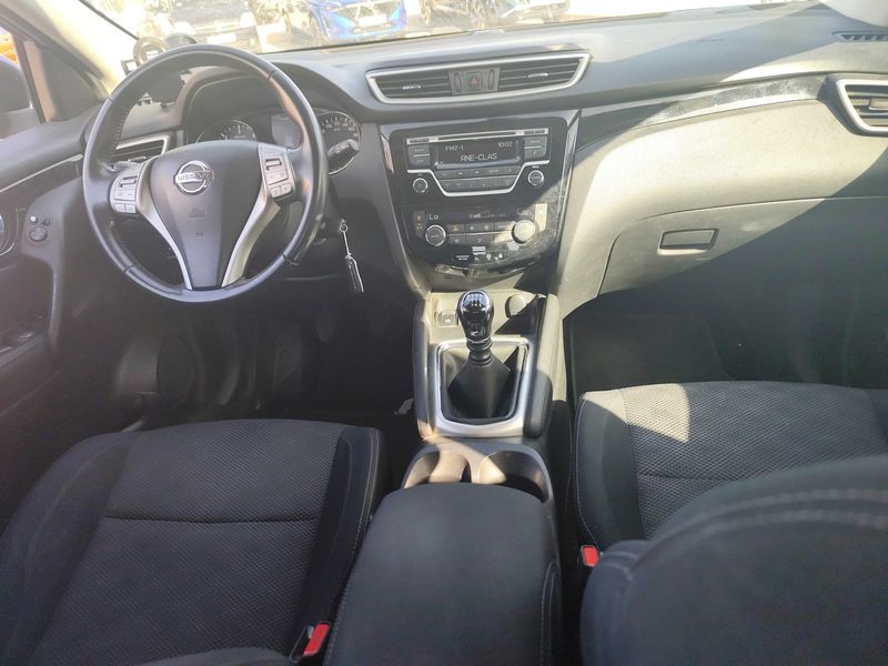 Nissan Qashqai 1.6 dCi Acenta 2015 – снимка 11