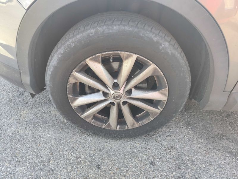 Nissan Qashqai 1.6 dCi Acenta 2015 – снимка 17