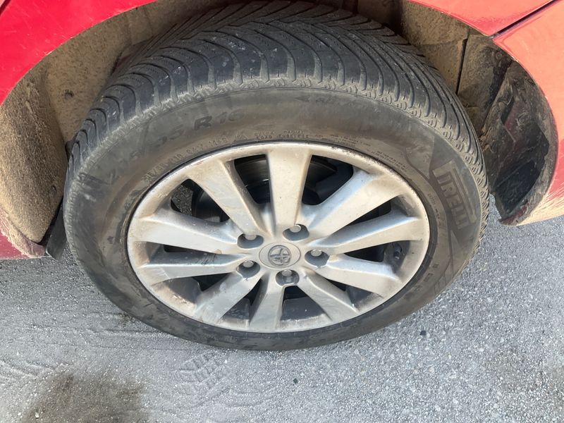 Toyota Auris 2.0 D-4D Basis 2007 – снимка на щета