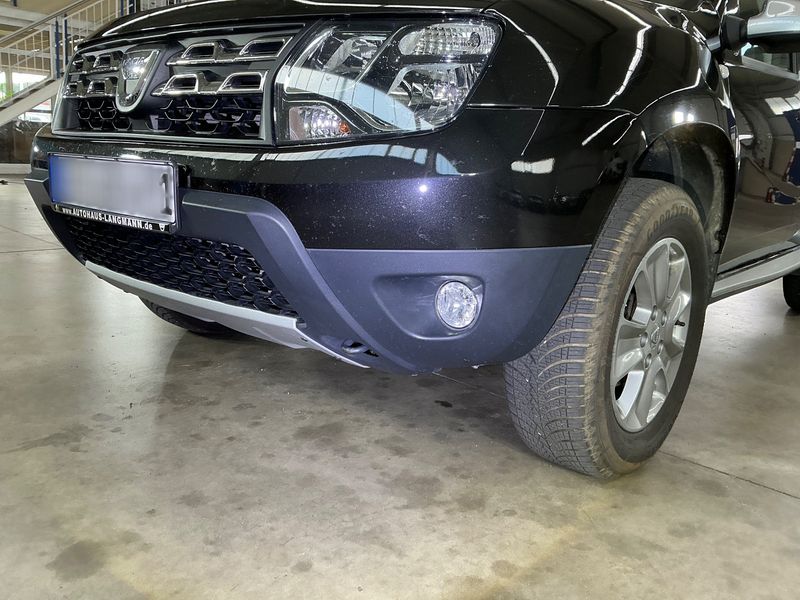 Dacia Duster 1.6 SCe Laureate 4x2 2017 – снимка 31