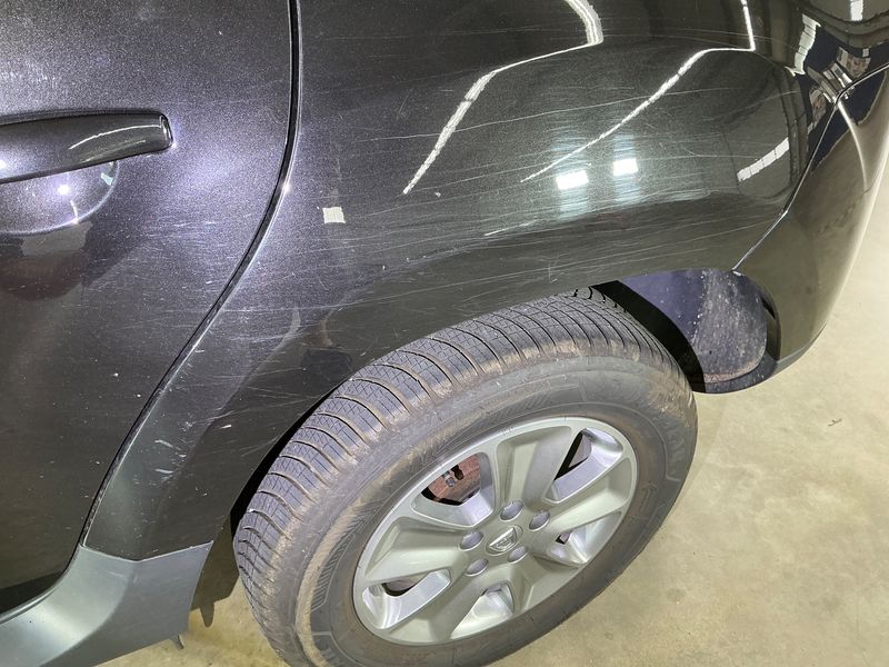 Dacia Duster 1.6 SCe Laureate 4x2 2017 – снимка 25