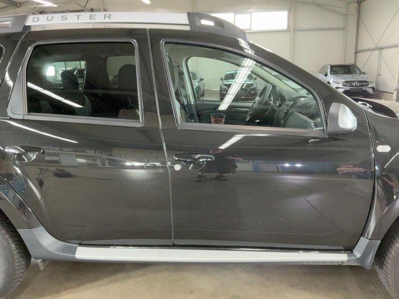 Dacia Duster 1.6 SCe Laureate 4x2 2017 – снимка 10