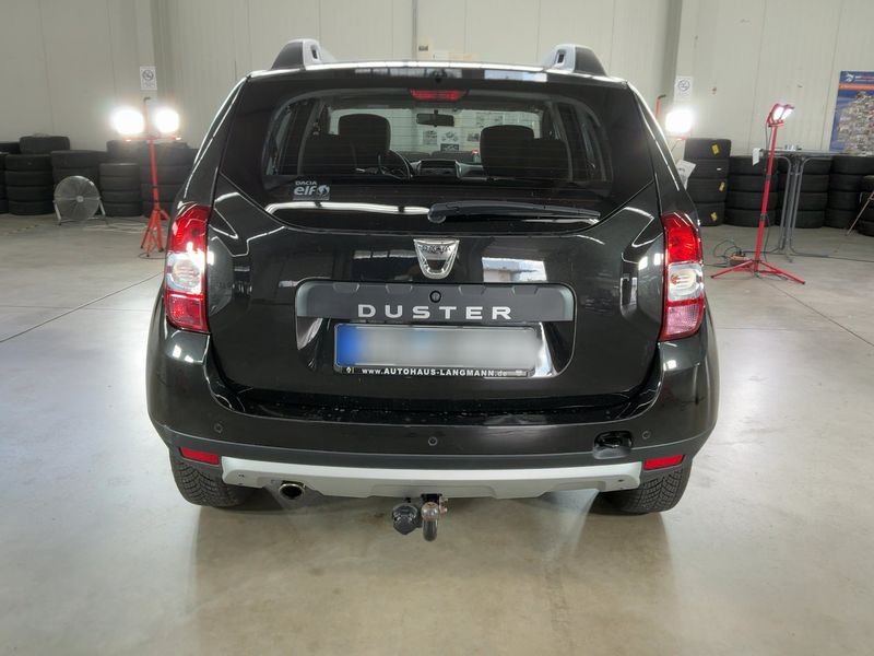 Dacia Duster 1.6 SCe Laureate 4x2 2017 – снимка 7
