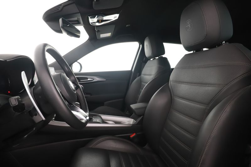 Alfa Romeo Tonale 1.3 Plug-in Hybrid Edizione Speciale AWD 2023 – снимка 16