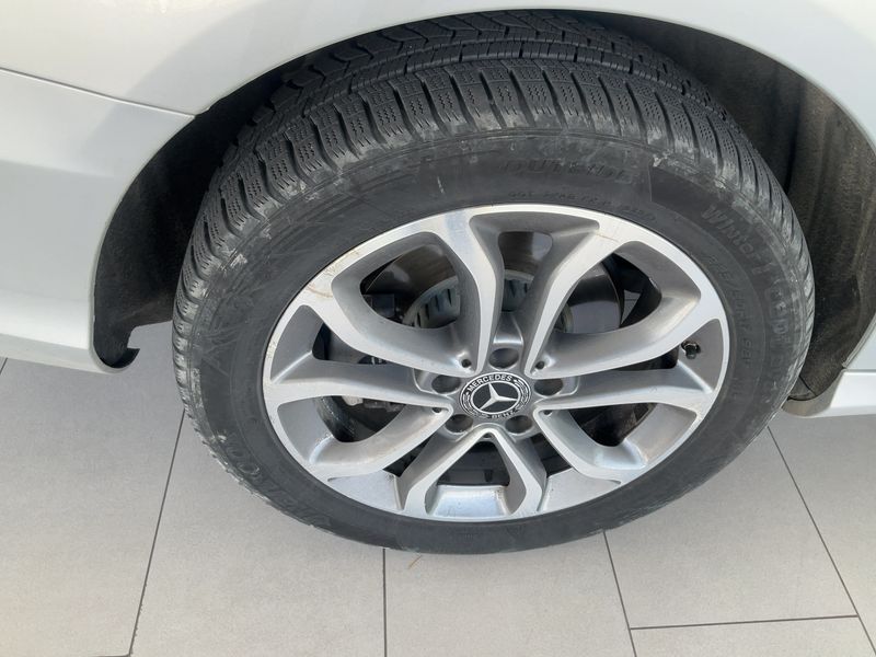 Mercedes-Benz C-Klasse C 220 d T 4Matic AMG Sport 2018 – снимка 9