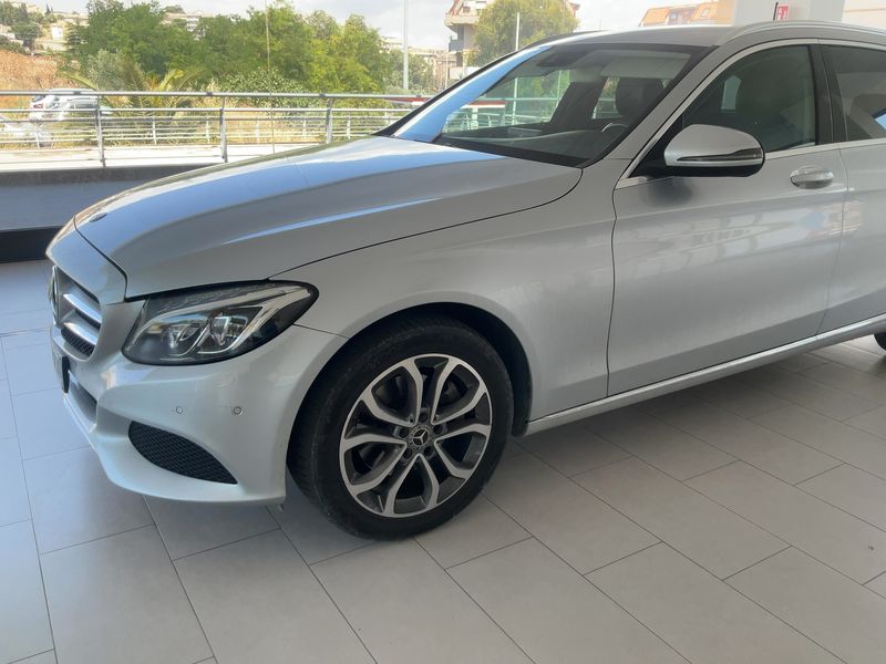 Mercedes-Benz C-Klasse C 220 d T 4Matic AMG Sport 2018 – снимка 2
