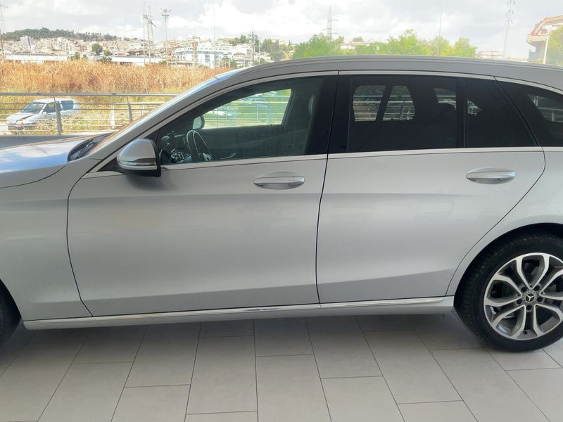 Mercedes-Benz C-Klasse C 220 d T 4Matic AMG Sport 2018 – снимка 4
