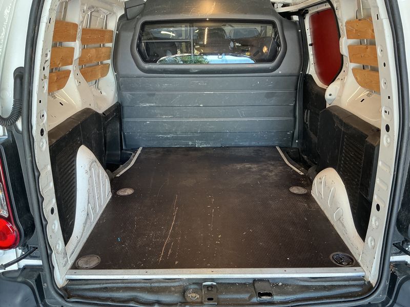 Citroen Berlingo 1.6 Blue-HDi Business L1 2018 – снимка 15