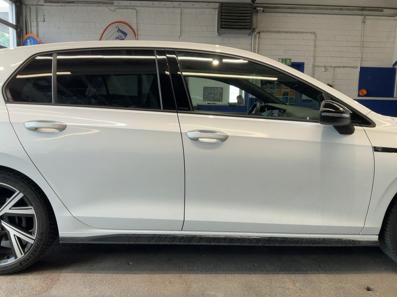 Volkswagen Golf VIII 1.5 eTSI ACT R-Line 2022 – снимка 10
