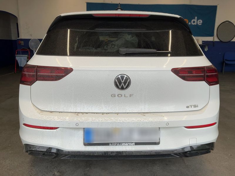 Volkswagen Golf VIII 1.5 eTSI ACT R-Line 2022 – снимка 7