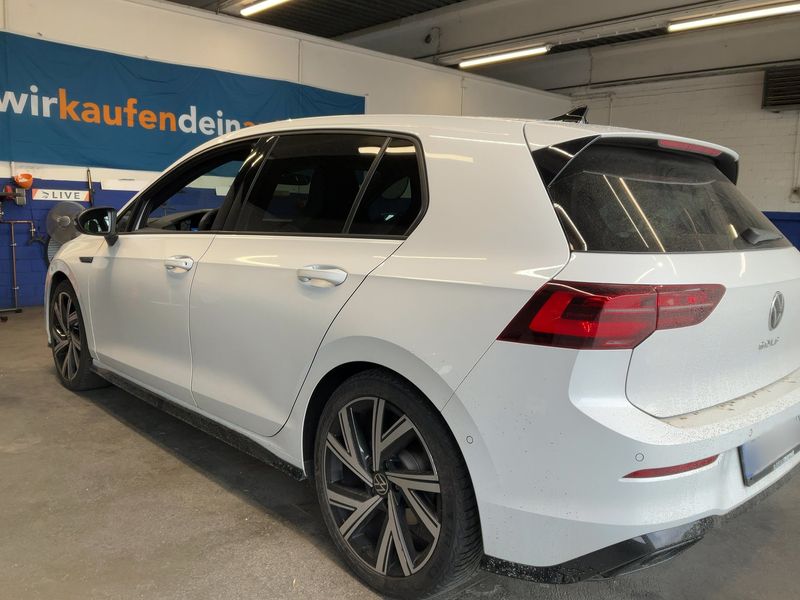Volkswagen Golf VIII 1.5 eTSI ACT R-Line 2022 – снимка 6
