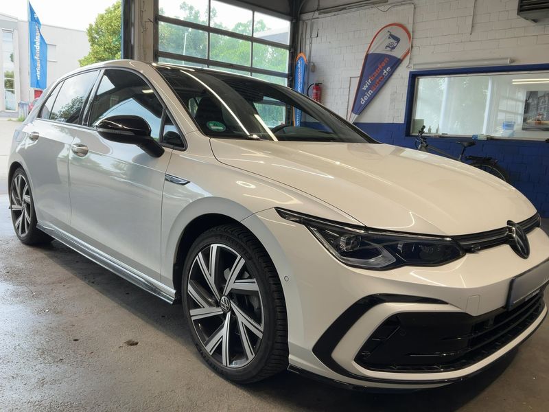 Volkswagen Golf VIII 1.5 eTSI ACT R-Line 2022 – снимка 12