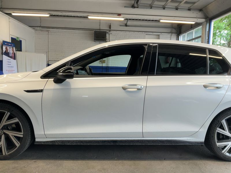 Volkswagen Golf VIII 1.5 eTSI ACT R-Line 2022 – снимка 4