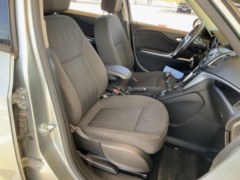 Opel Zafira Tourer 2.0 CDTI Selective 2015 – снимка 16