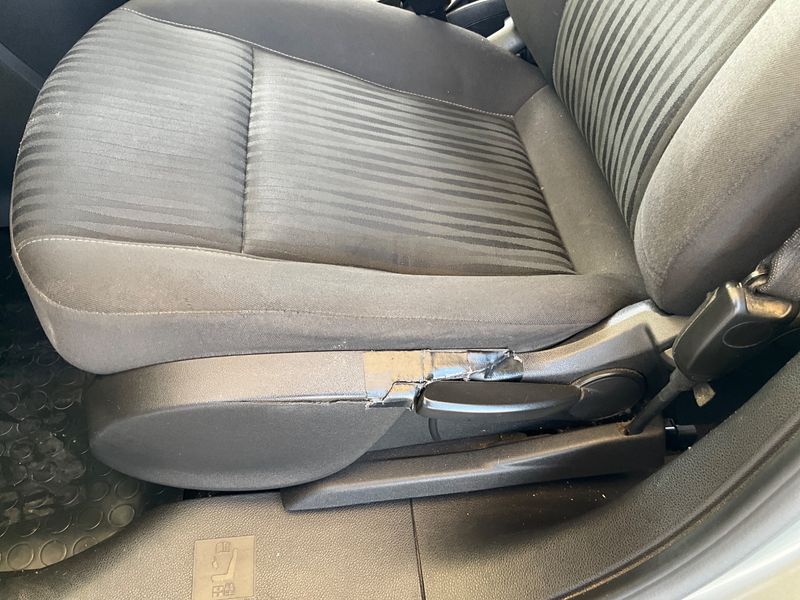 Opel Zafira Tourer 2.0 CDTI Selective 2015 – снимка 27