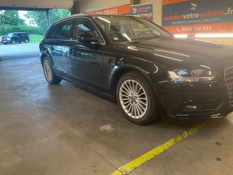 Audi A4 2.0 TDI Attraction 2012 – снимка 8