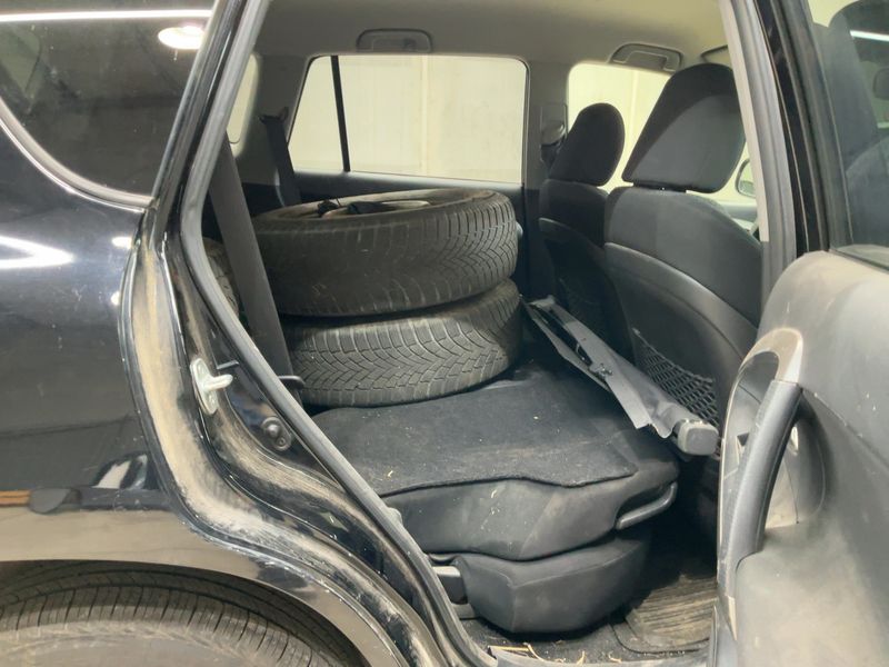 Toyota RAV 4 2.0 Life 2012 – снимка 20