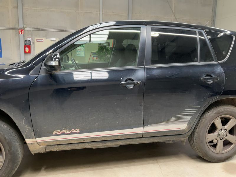 Toyota RAV 4 2.0 Life 2012 – снимка 4