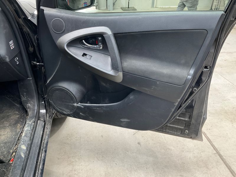 Toyota RAV 4 2.0 Life 2012 – снимка 43