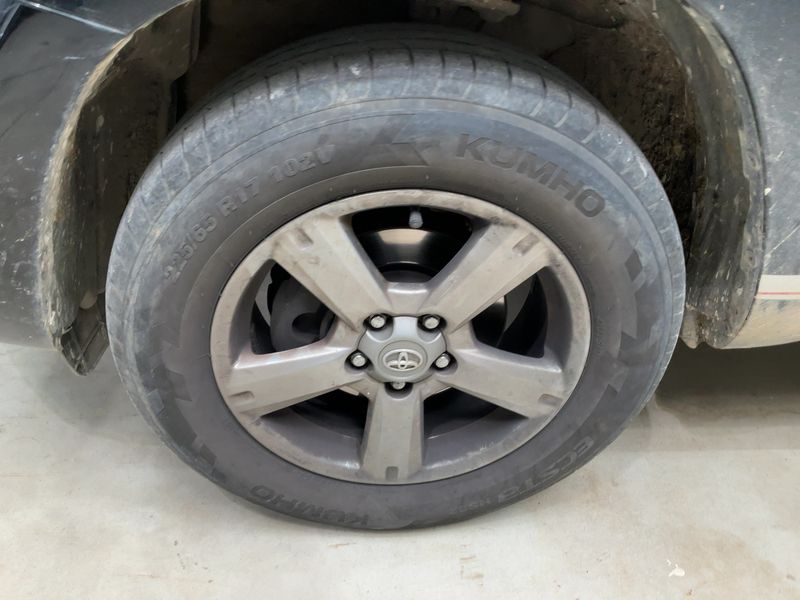 Toyota RAV 4 2.0 Life 2012 – снимка 3
