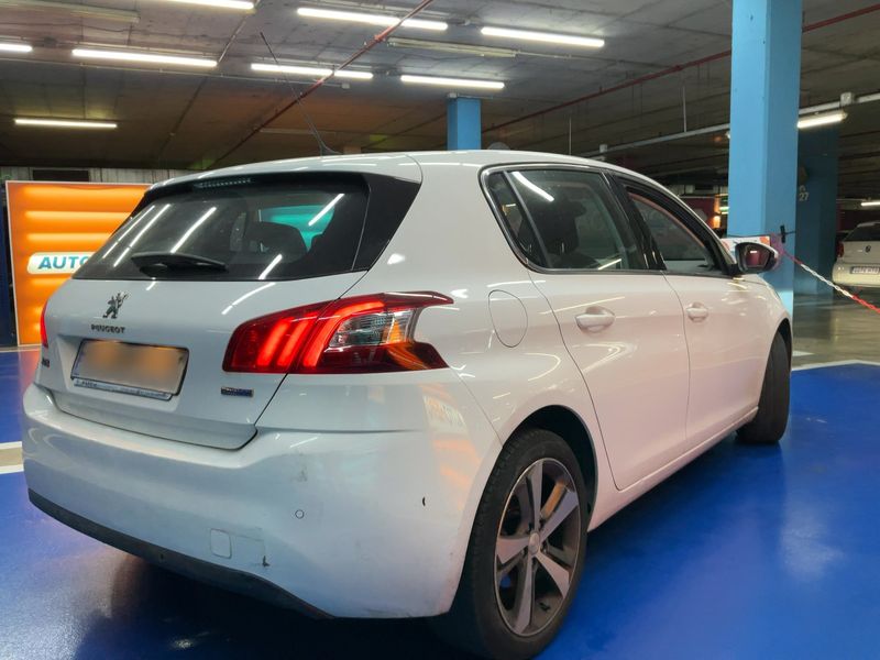 Peugeot 308 1.6 Blue-HDi Allure 2016 – снимка 8