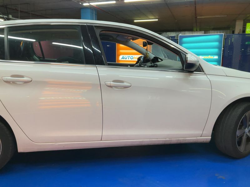 Peugeot 308 1.6 Blue-HDi Allure 2016 – снимка 10