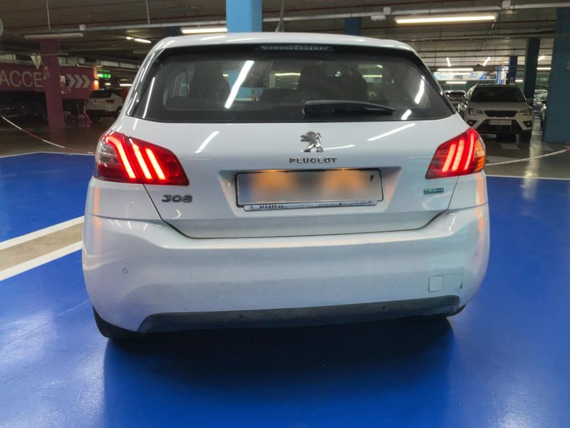 Peugeot 308 1.6 Blue-HDi Allure 2016 – снимка 7