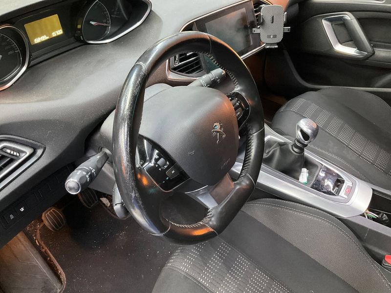 Peugeot 308 1.6 Blue-HDi Allure 2016 – снимка 24