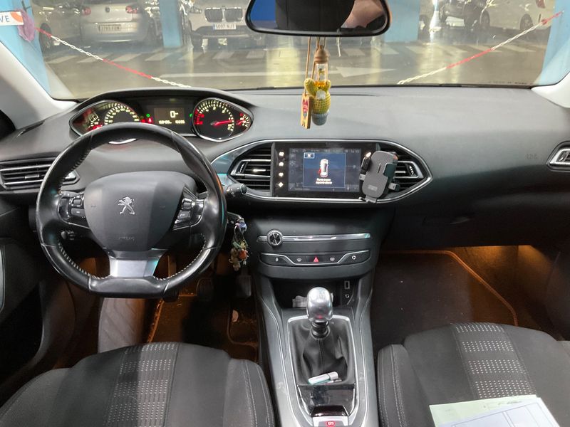 Peugeot 308 1.6 Blue-HDi Allure 2016 – снимка 17