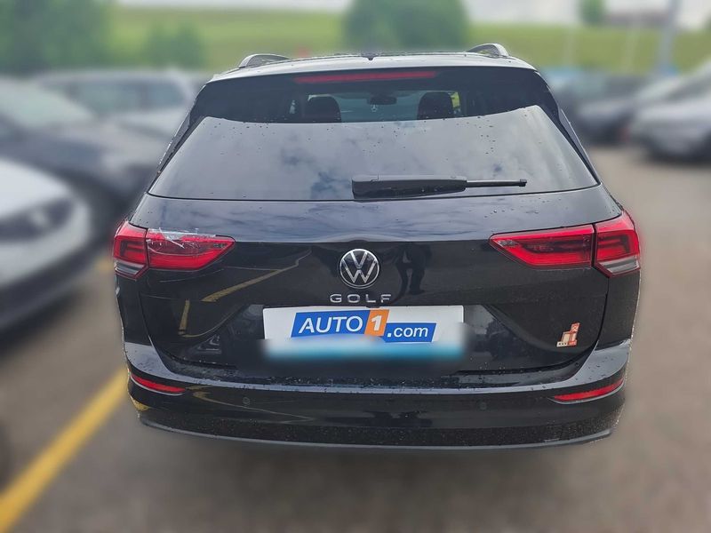 Volkswagen Golf VIII 2.0 TDI Life 2021 – снимка на щета 4