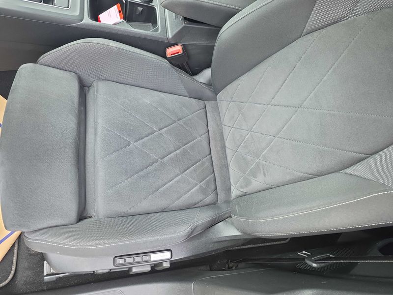 Volkswagen Golf VIII 2.0 TDI Life 2021 – снимка на щета 38