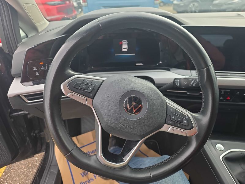 Volkswagen Golf VIII 2.0 TDI Life 2021 – снимка 24