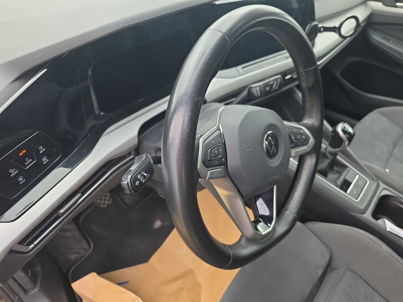Volkswagen Golf VIII 2.0 TDI Life 2021 – снимка на щета 42