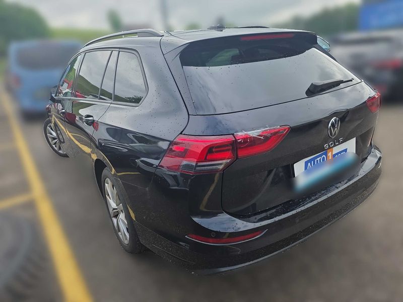 Volkswagen Golf VIII 2.0 TDI Life 2021 – снимка на щета 3