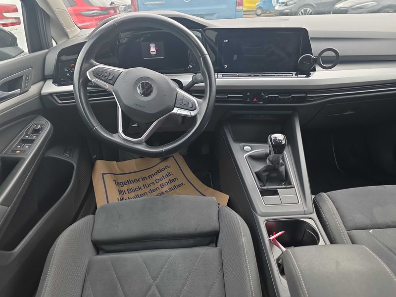 Volkswagen Golf VIII 2.0 TDI Life 2021 – снимка 11