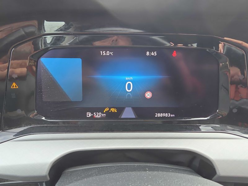 Volkswagen Golf VIII 2.0 TDI Life 2021 – снимка 12