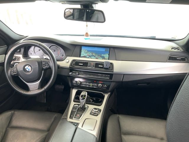 BMW 5er 520d 2011 – снимка 12