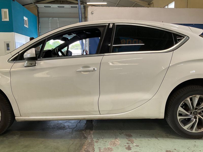 Citroen DS4 1.6 e-HDi Executive 2015 – снимка 4