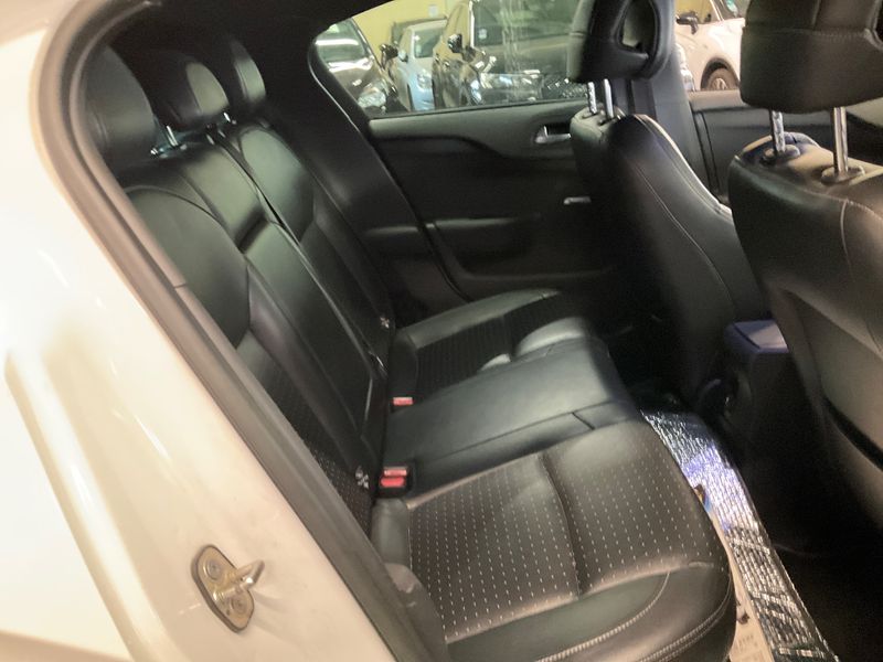 Citroen DS4 1.6 e-HDi Executive 2015 – снимка 19