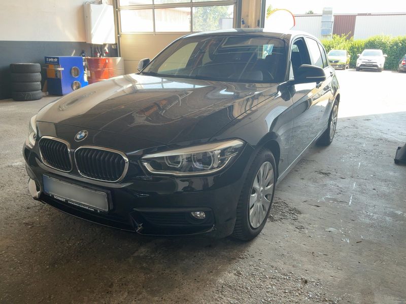 BMW 1er 116i Advantage 2015 – снимка 1