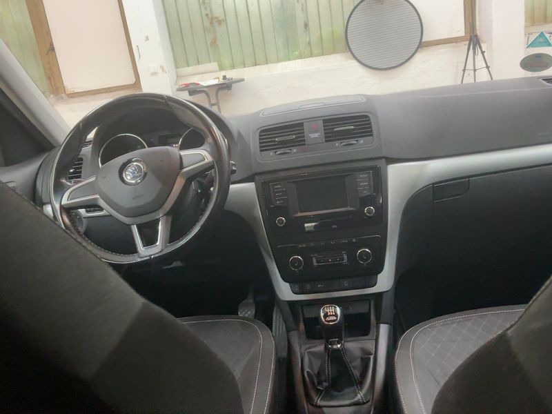 Skoda Yeti 1.2 TSI Edition 2015 – снимка 18
