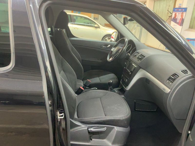 Skoda Yeti 1.2 TSI Edition 2015 – снимка 17